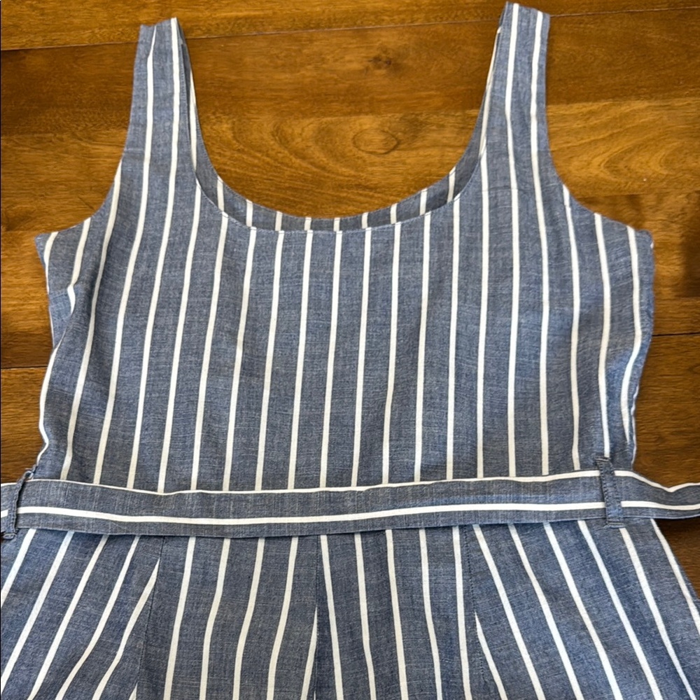 Vero Moda Blue and White Striped Jumpsuit with Tie Belt - Picture 11 of 12